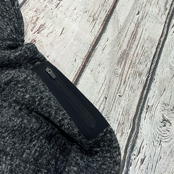 Women's New York Giants Better Sweater Style NFL Football Fleece Pullover - Picture 3 of 4